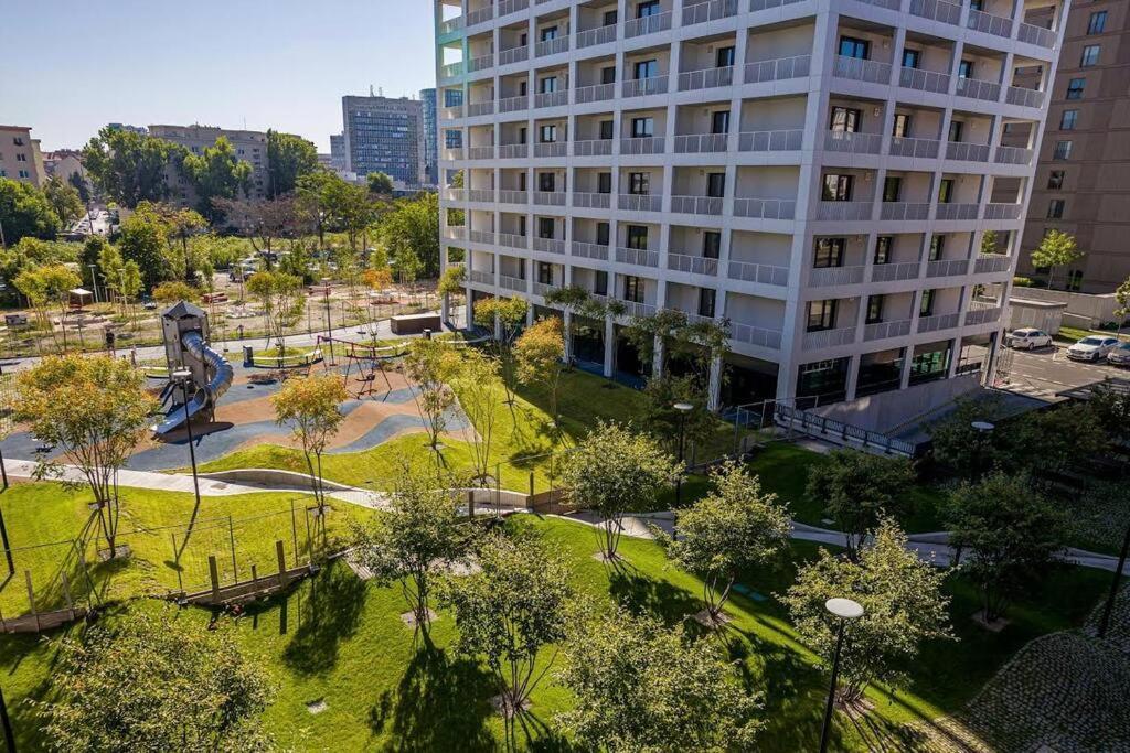 Urban Apartment With Possibility Of Parking บราติสลาวา ภายนอก รูปภาพ